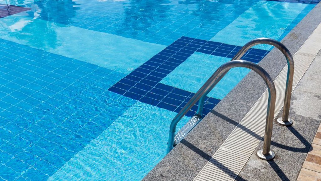 4 Ways To Take Care Of Your Pool Year-Round